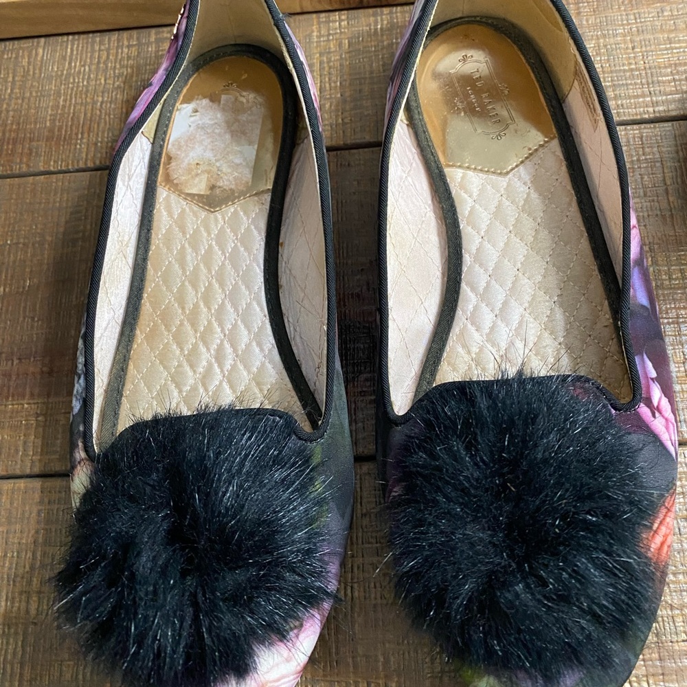 TED BAKER IVEYED Floral Pom-Pom Women's SLIPPERS